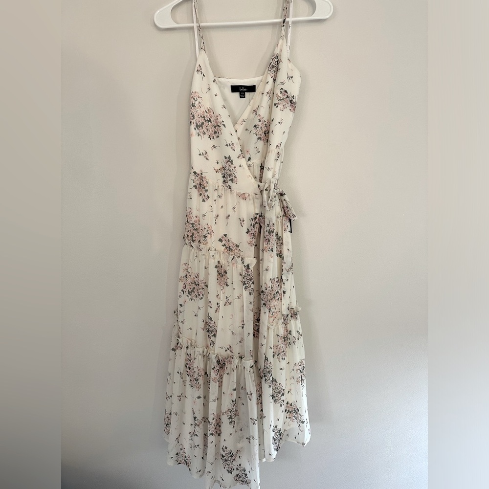 Lulu’s XS Got the Bloom Ivory Floral Print Tiered Midi Wrap Dress